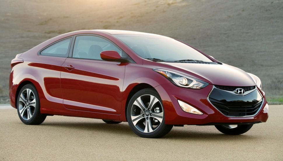 Hyundai_Elantra_Rims_AutoCraze_2017