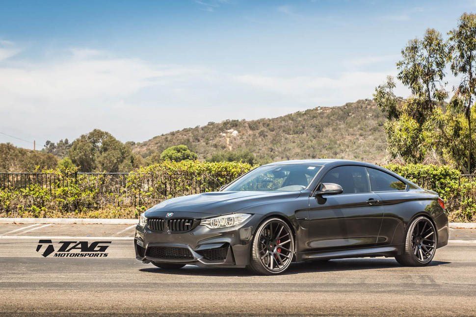 BMW M4 Vossen VPS rims front shot