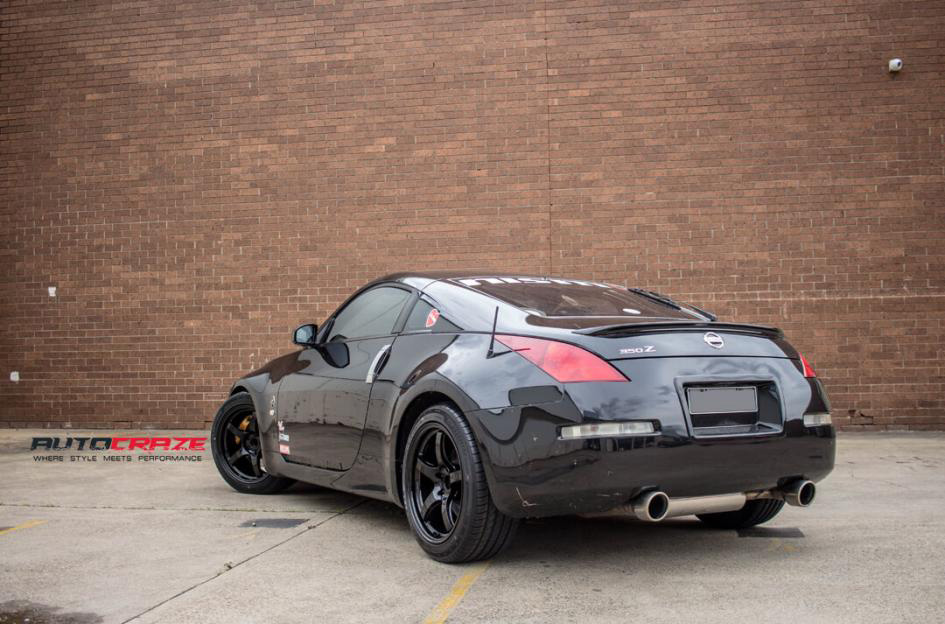 Black Nissan 350z Rays Gram Light 57CR Wheels Gloss Black Finish rear close up shot