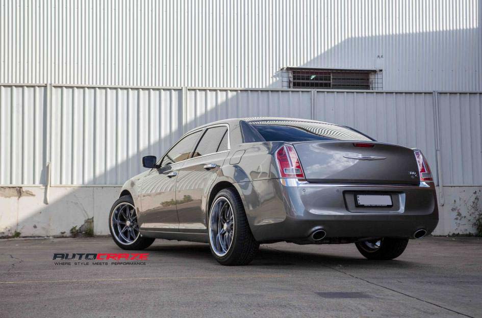 Chrysler 300c with US Mag wheels and Achilles tyre rear wide angle shot march 2018