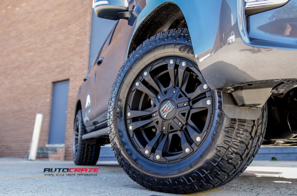 Toyota Prado KMC Monster 2 Toyo Open Country Front Fitment Close
