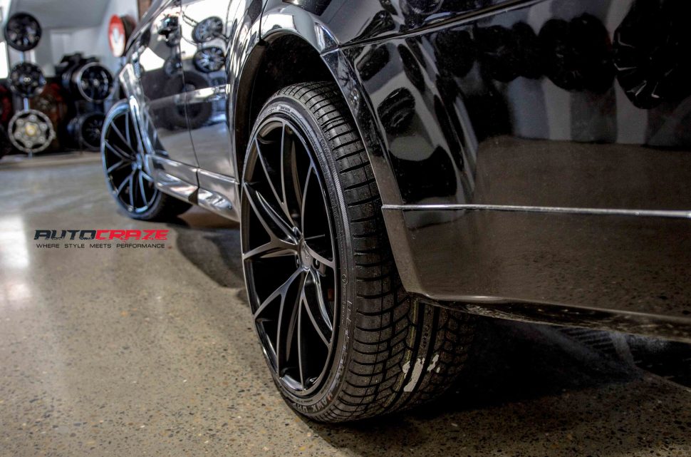 range rover sport with niche misano wheels and achilles tyres rear wheel close up shot march 2018