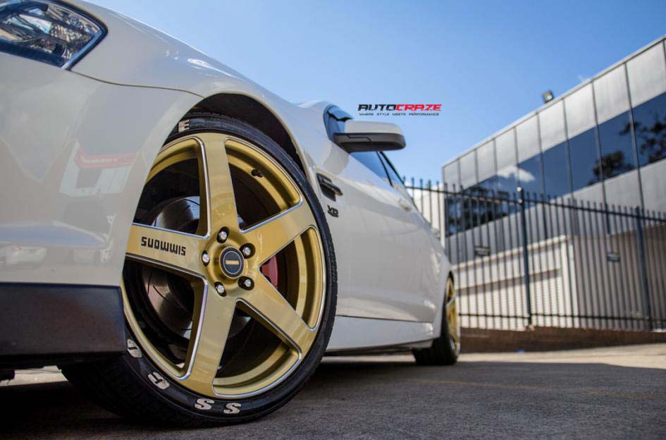 Holden Commodore with Simmons FRCS Gold wheel and Achilles tyre front wheel close up shot february 2018