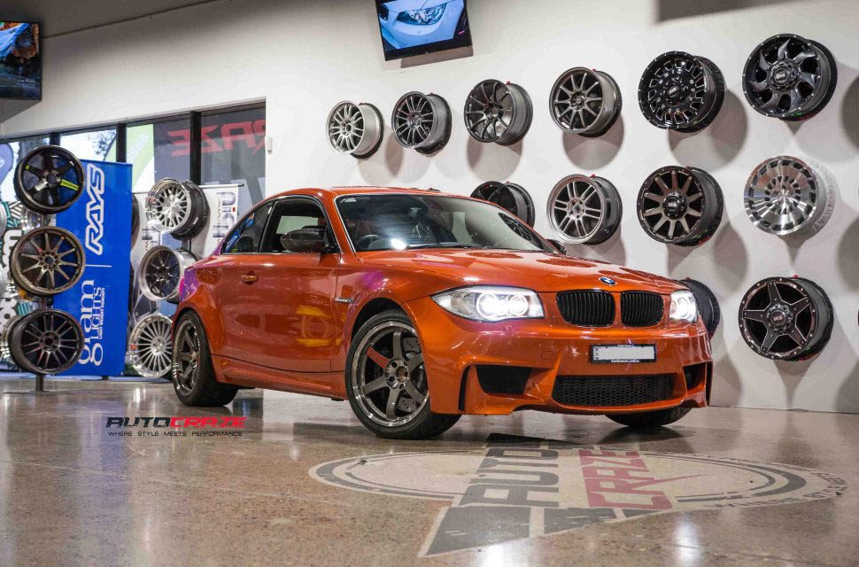 Orange BMW M1 Rays TE37SL Pressed Graphite wheels front shot
