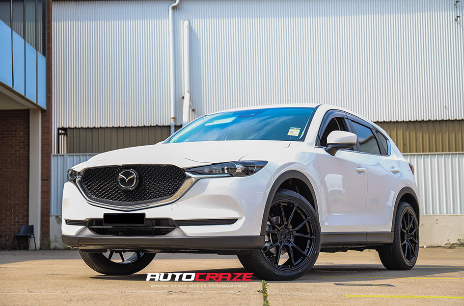 WHITE MAZDA CX5 KING VENOM BLACK WINRUN FRONT SHOT JANUARY 2020