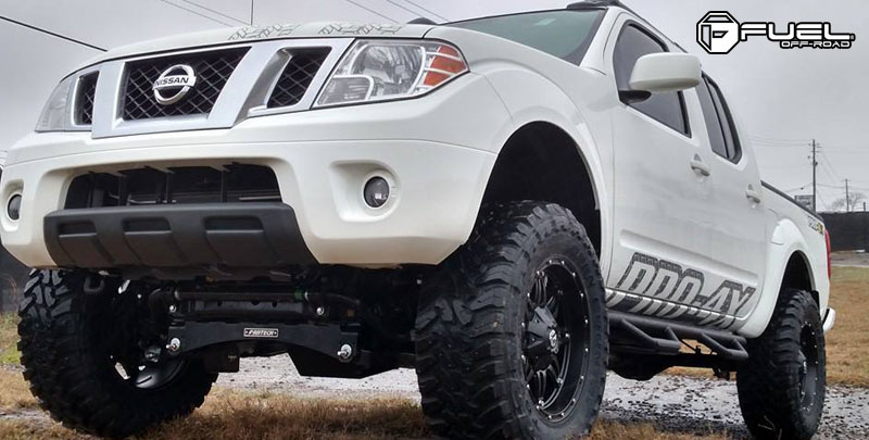 white_4wd_black_rims_autocraze_2017