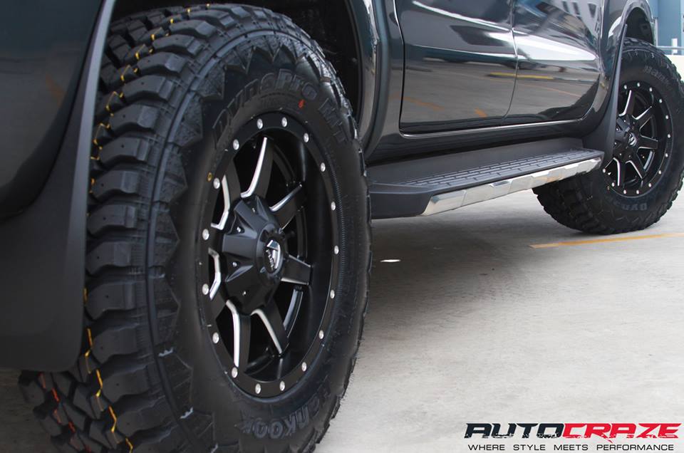black toyota land cruiser fuel maverick wheels nitto tyres back shot january 2018