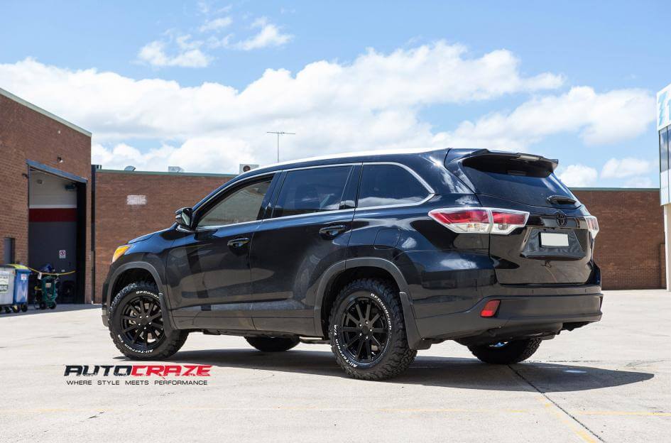 toyota_alloy_rims_AutoCraze_2017