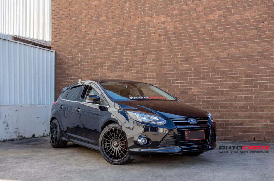ford focus with rotiform las-r wheel front wide angle shot february 2018