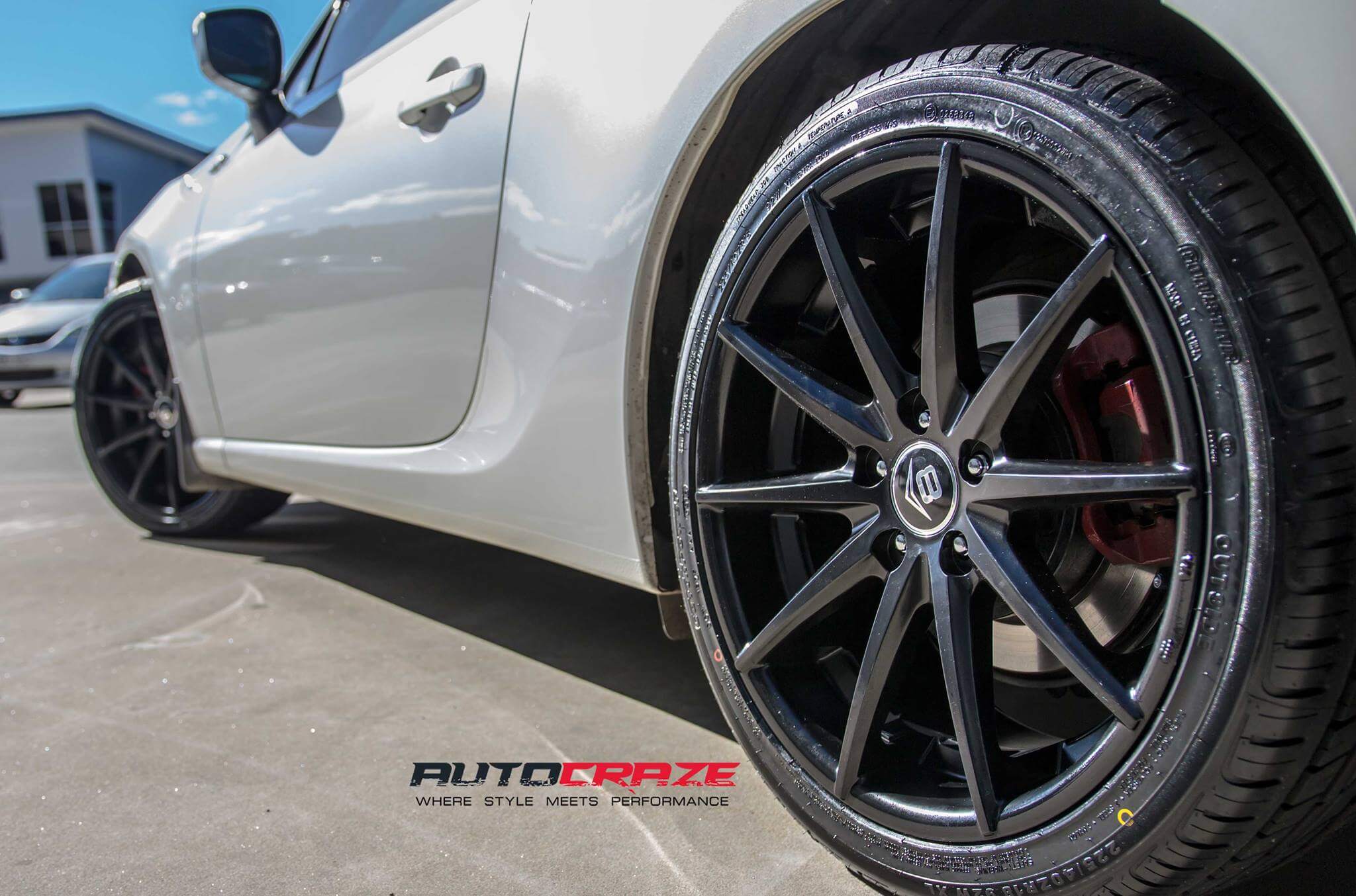 toyota_alloy_rims_AutoCraze_2017