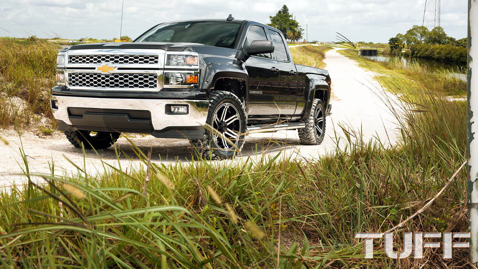 20_Inch_Rims_For_Chevy_Silverado_AutoCraze_2017