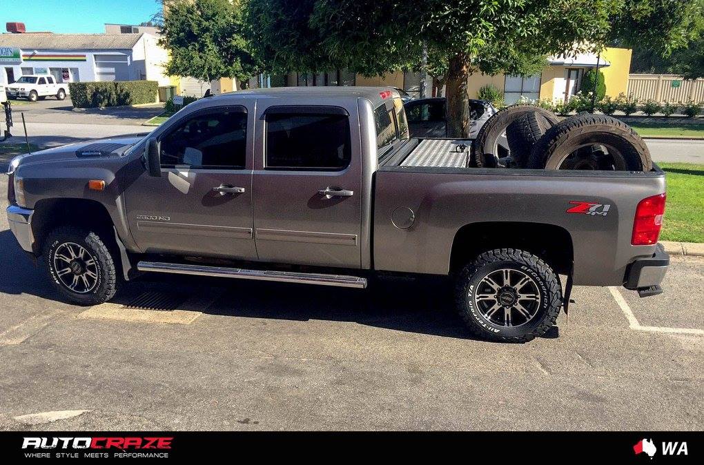 20_Inch_Rims_For_Chevy_Silverado_AutoCraze_2017