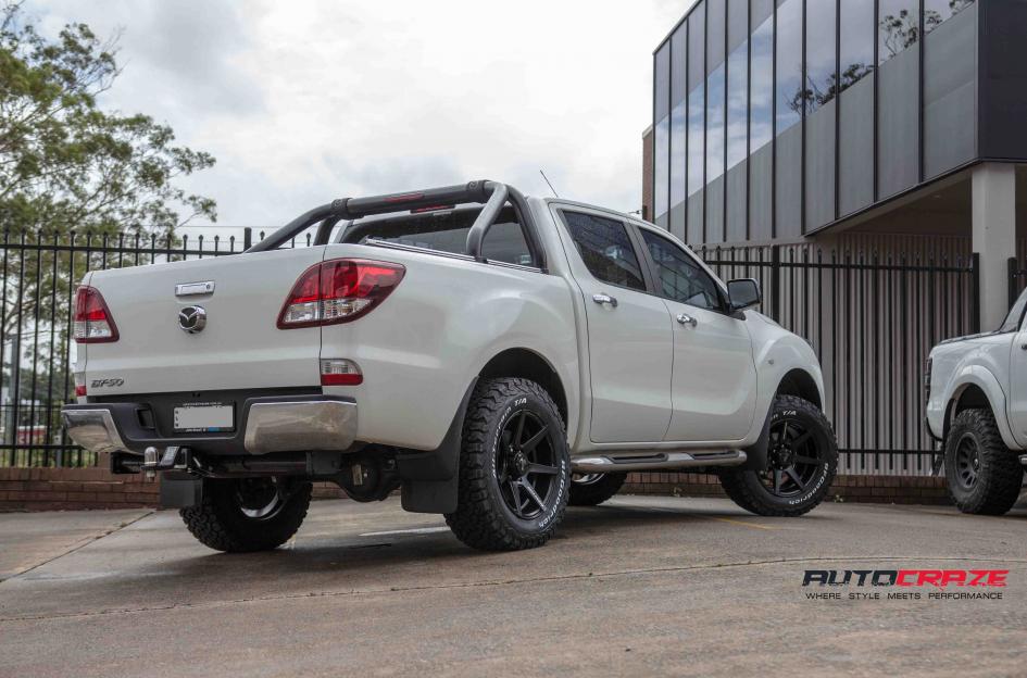 Mazda_BT50_Tyres_AutoCraze_2017