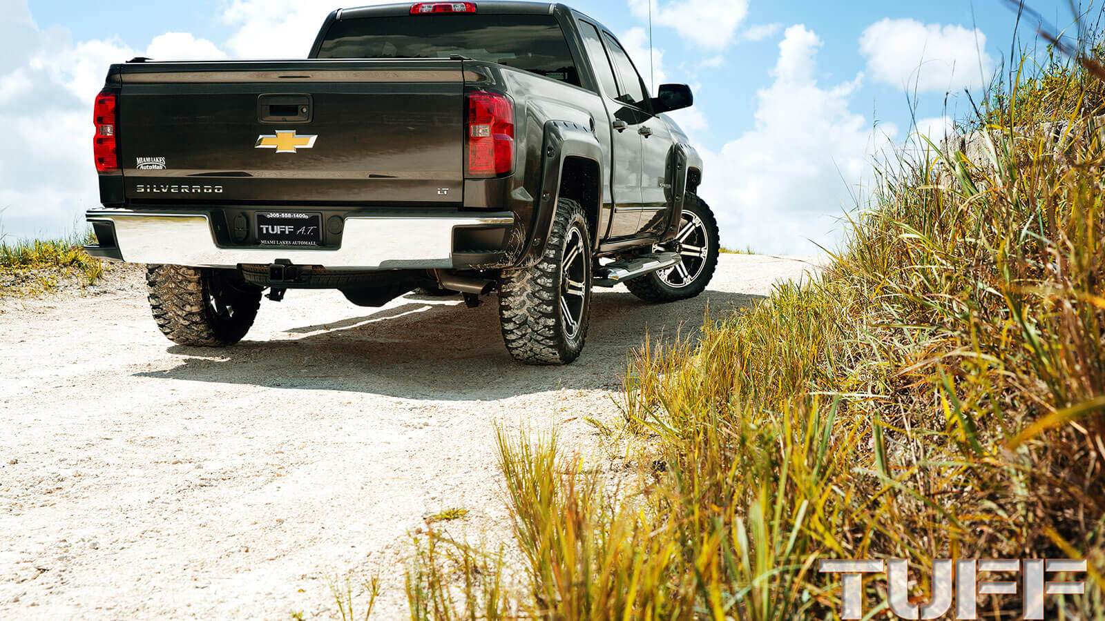 20_Inch_Rims_For_Chevy_Silverado_AutoCraze_2017