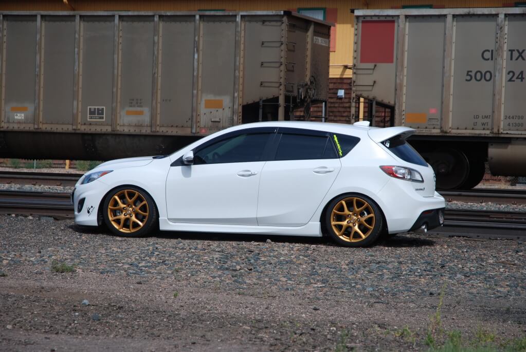 Mazda_3_Coilovers_AutoCraze_2017