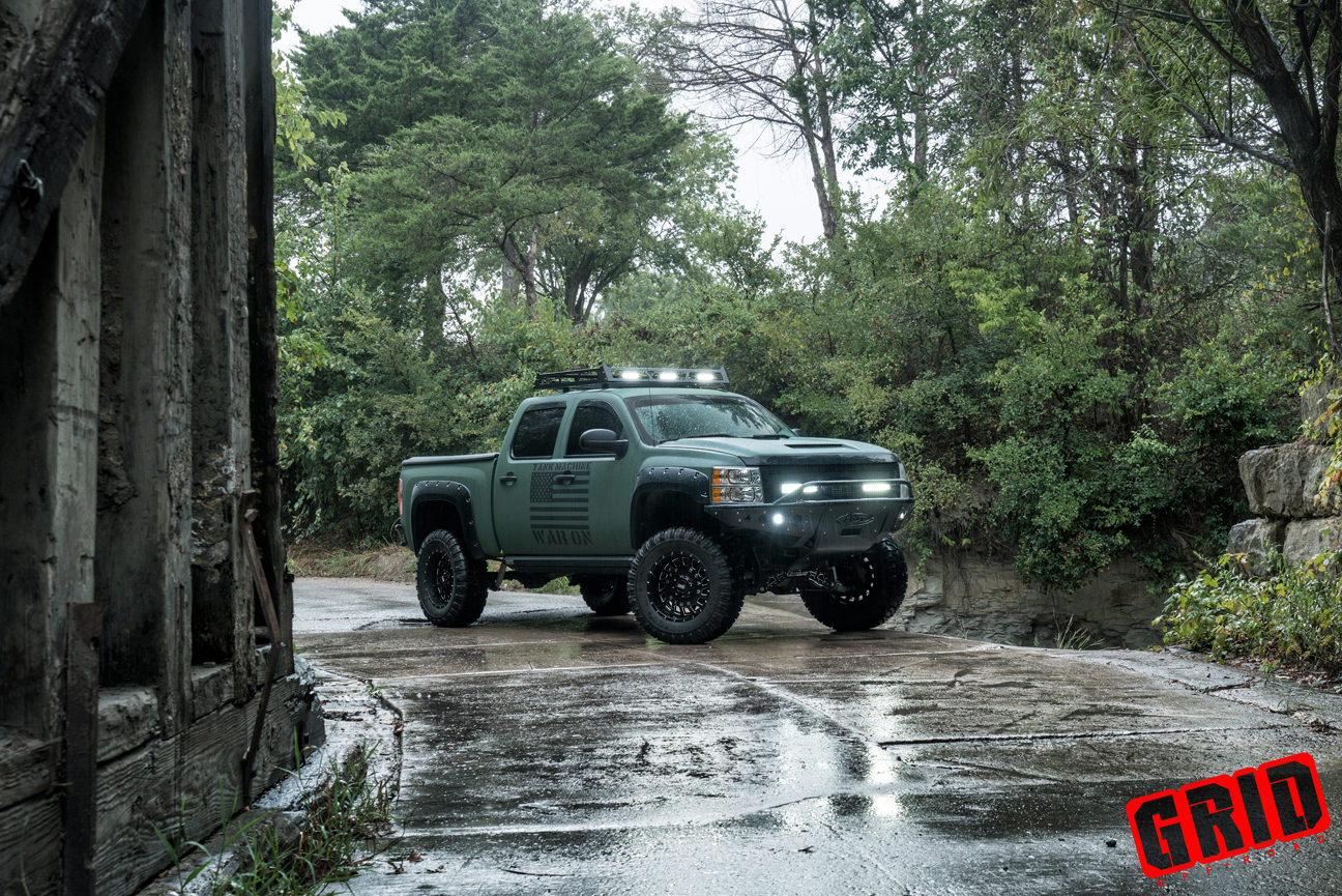 20_Inch_Rims_For_Chevy_Silverado_AutoCraze_2017