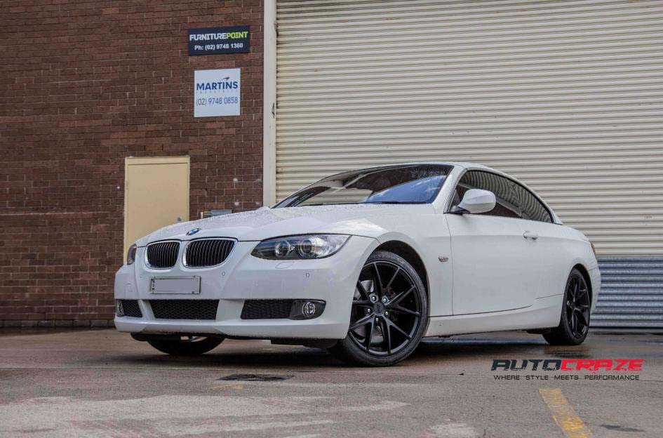 BMW 3 series with Niche Misano wheels and Dunlop tyre front wide angle shot february 2018