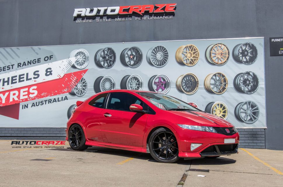 Honda Civic Niche Misano Wheels Pirelli Tyres Front Far Shot Gallery March 2018