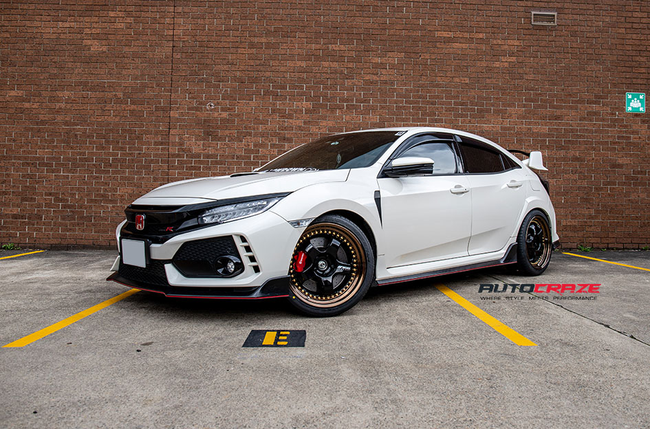 Honda Civic Work Meister S13P Wheels Falken Tyres Front Close Shot Gallery Oct 2018