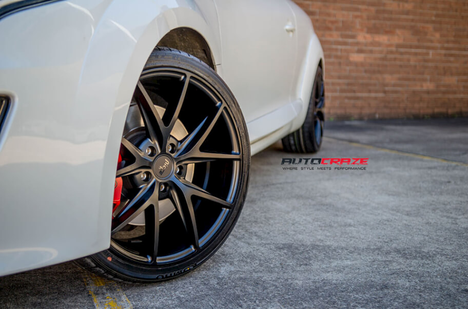 Renault_Megane_Wheels_AutoCraze_2017
