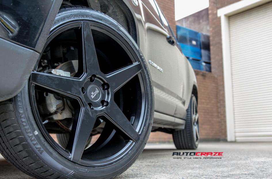 Jeep_Compass_Wheels_Autocraze_2017