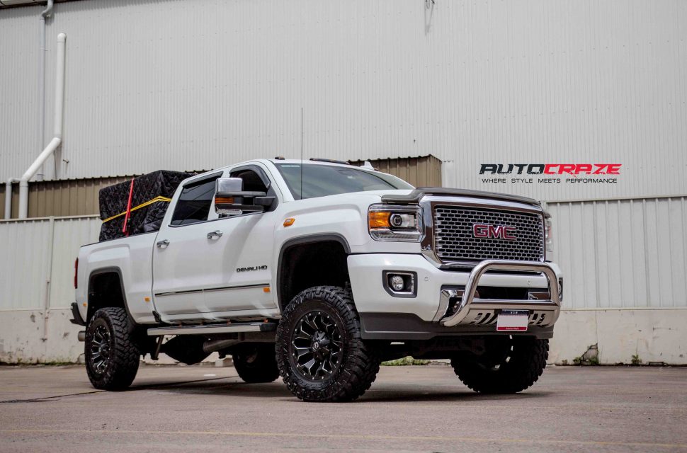 GMC Sierra WITH Fuel Assault wheel and nitto trail grappler tyre front wide angle shot march 2018