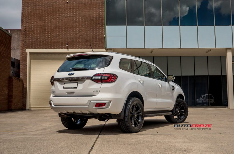 Ford Everest Diesel Brooklyn Wheels Nitto Terra Grappler Tyres Rear Close Up Shot Gallery February 2018