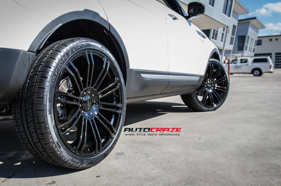 Range Rover Evoque with KMC Wheel and Pirelli tyre rear wheel closeup shot april 2018