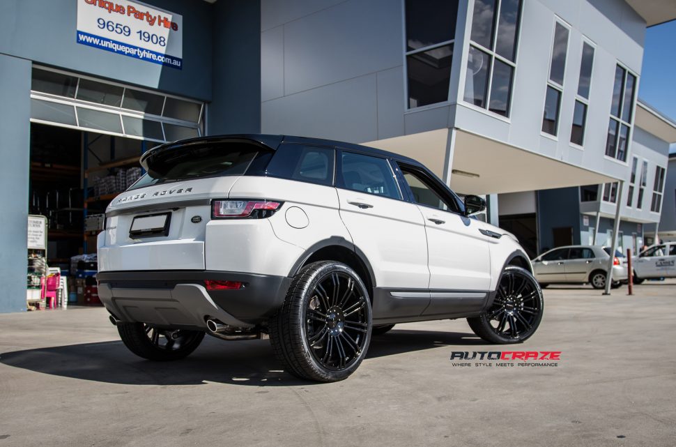 Range Rover Evoque with KMC Wheel and Pirelli tyre rear wide angle shot april 2018