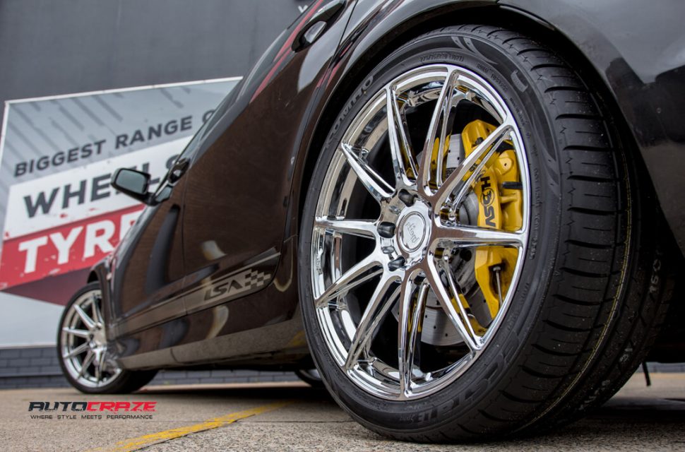 Holden Commodore Niche Essen Wheels Kumho Tyres Rear Fitment Close Up Shot Gallery Janurary 2018