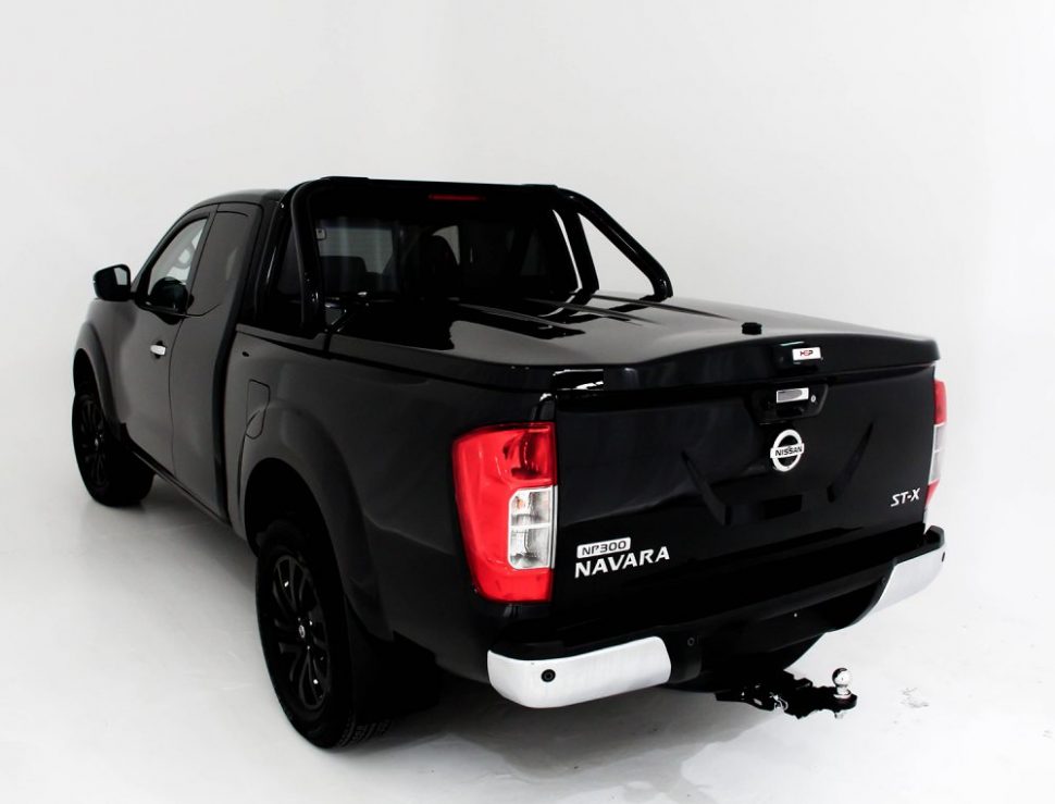 NP25P-Nissan-Np300-Premium-Hard-Lid-2-1000x762