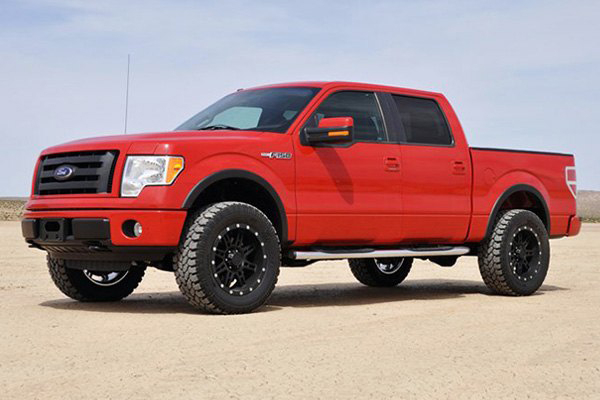 Pro Comp Series 31 Matte Black front side angle