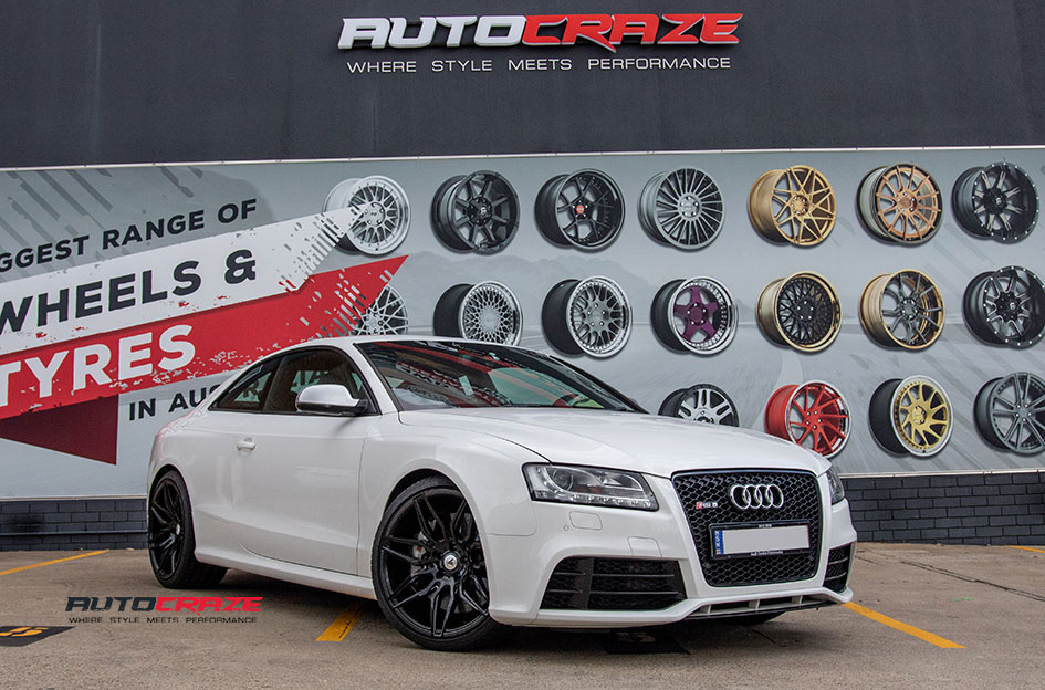Audi RS5 Asanti ABL11 Wheels Falken Tyres Front Close Shot Gallery Oct 2018
