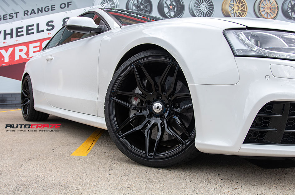 Audi RS5 Asanti ABL11 Wheels Falken Tyres Front Fitment Close Up Shot Gallery Oct 2018