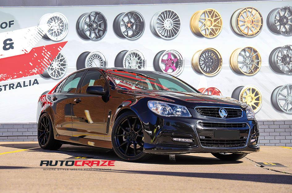 HOLDEN COMMODORE VF VENOM GLOSS BLACK 