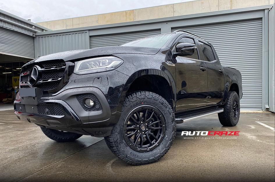 MERCEDES X CLASS REBEL MATTE BLACK 